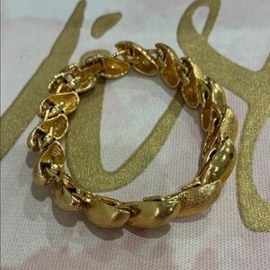 Women's Gold Link Bracelet - Polished Chain Design
